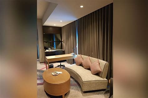 the mysterious metro manila slasher|'Murder in the Hotel': Crowne Plaza hosts mystery game .